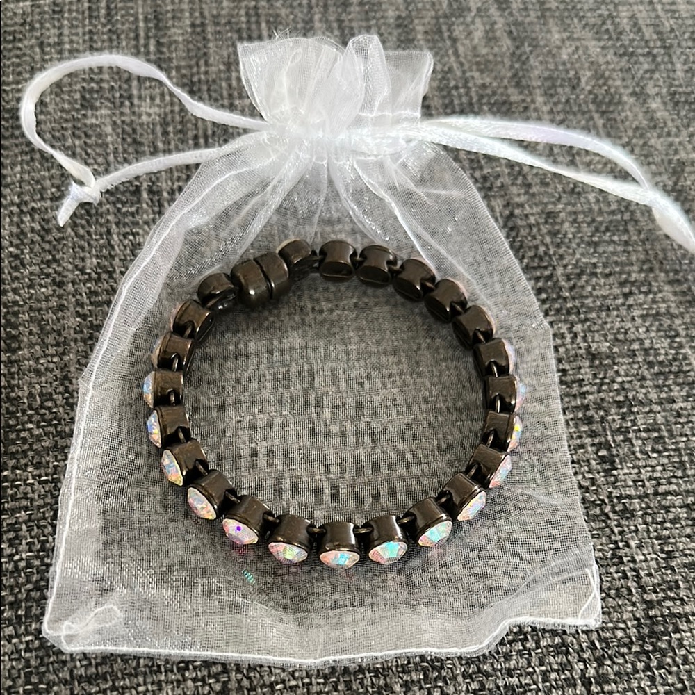 Plunder Magnet Brown Beaded Bracelet